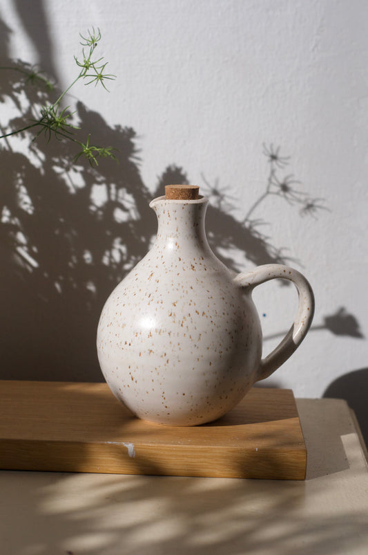 קנקן לשמן זית מקרמיקה בעבודת יד