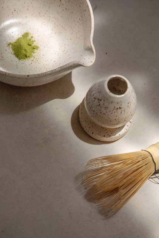 קערת מאצ׳ה מקרמיקה בעבודת יד, סט למאצ׳ה