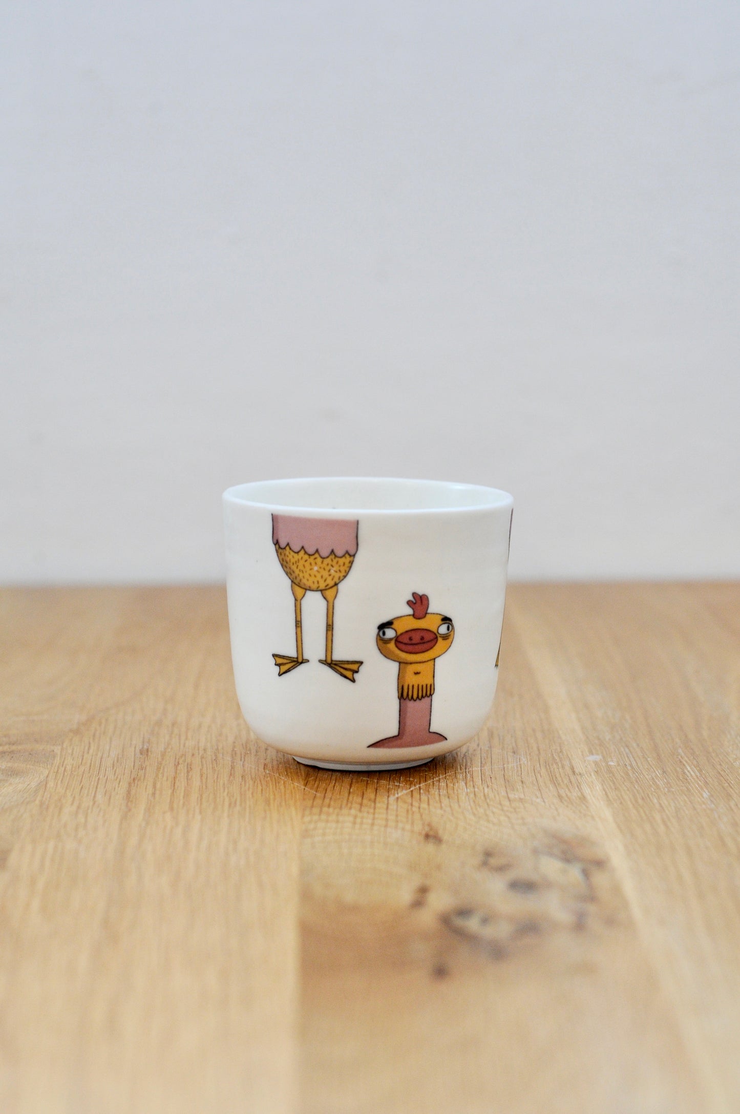 כוס עם דקאל  שיתוף פעולה עם מיקי מוטס