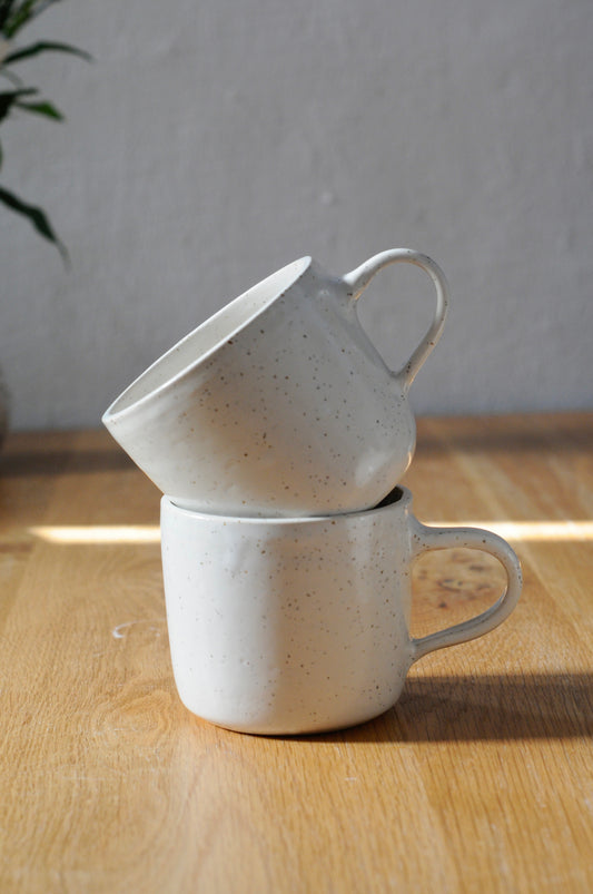 ספל קלאסי עם ידית - לבן