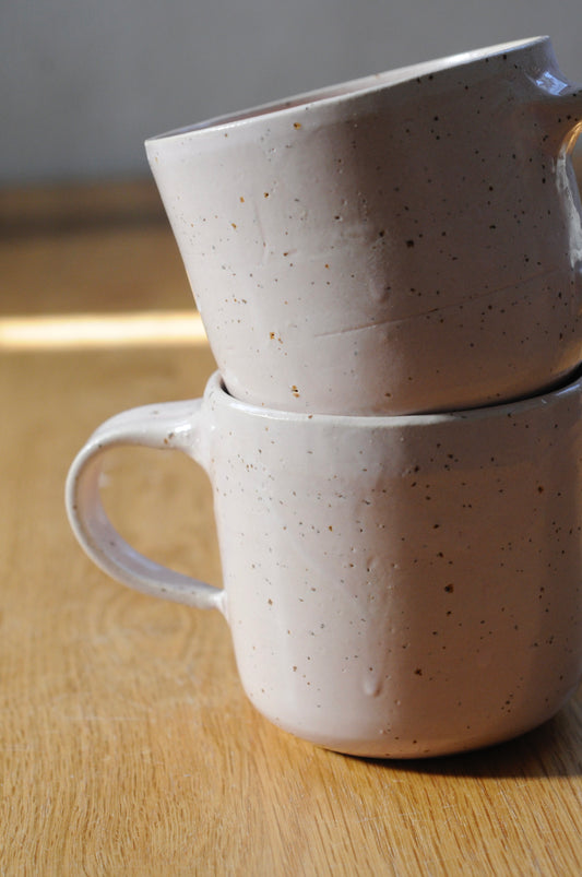 ספל קלאסי עם ידית - ורוד