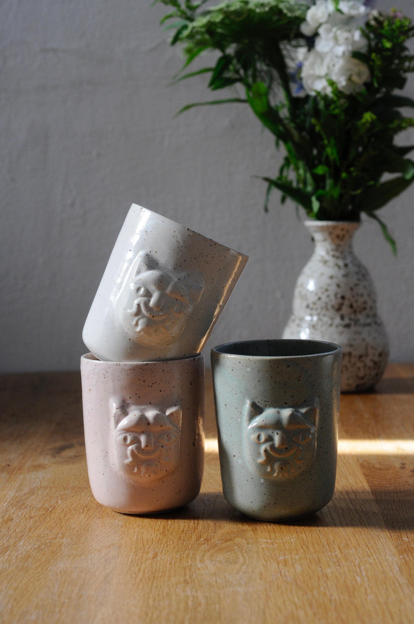 כוס עם בלט חתול