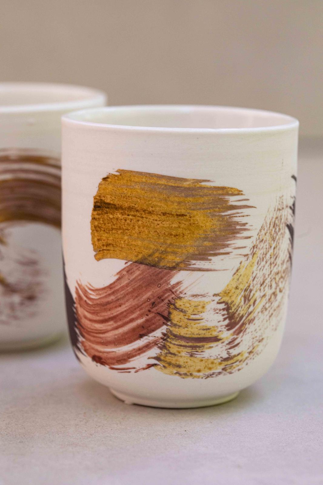 כוס פורצלן מצופה בחרסית יפנית