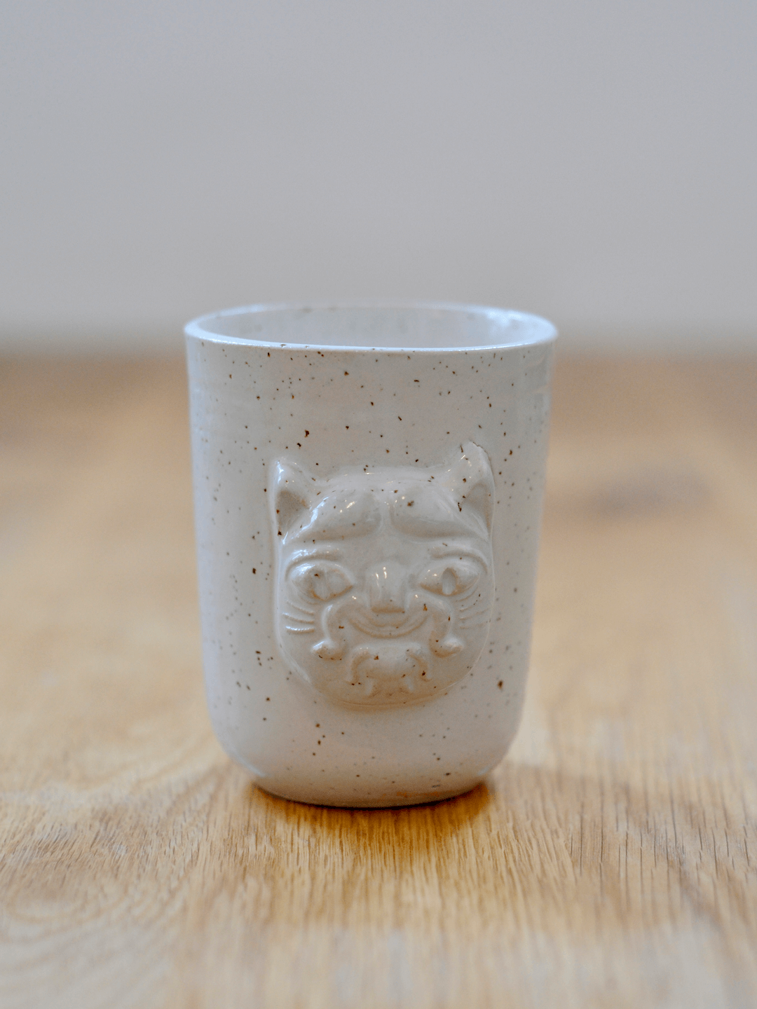 כוס עם בלט חתול