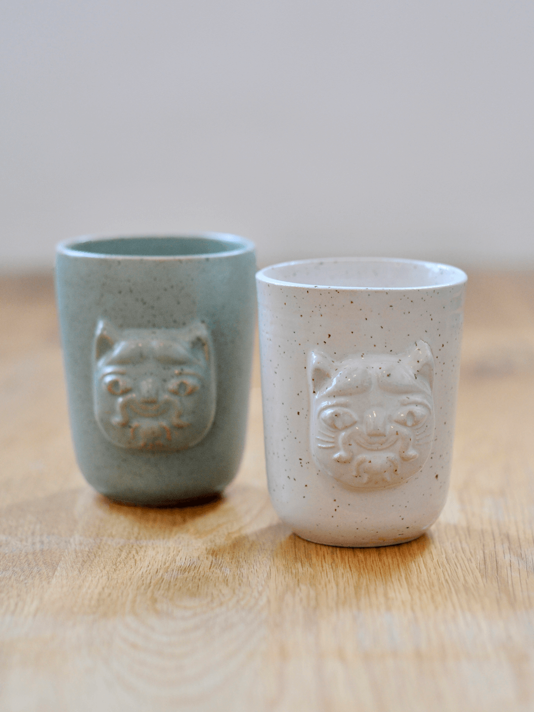 כוס עם בלט חתול