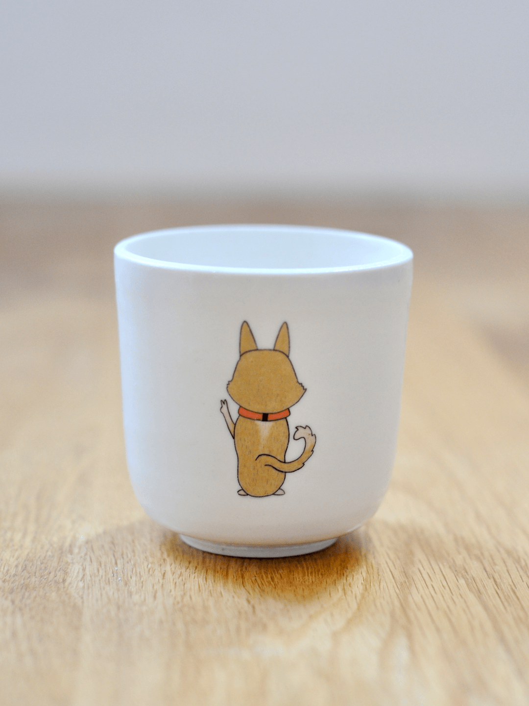 כוס עם דקאל של חזי